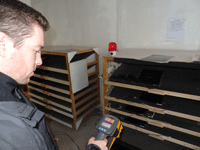 Kamera termowizyjna w laboratorium testowym